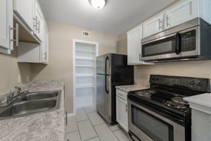 Newport-in-Dallas 20